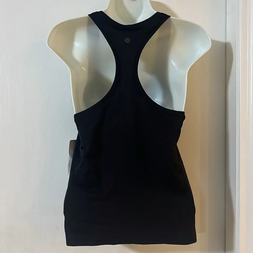 Lululemon Tech Racerback tank 2.0 - Picture 3 of 6